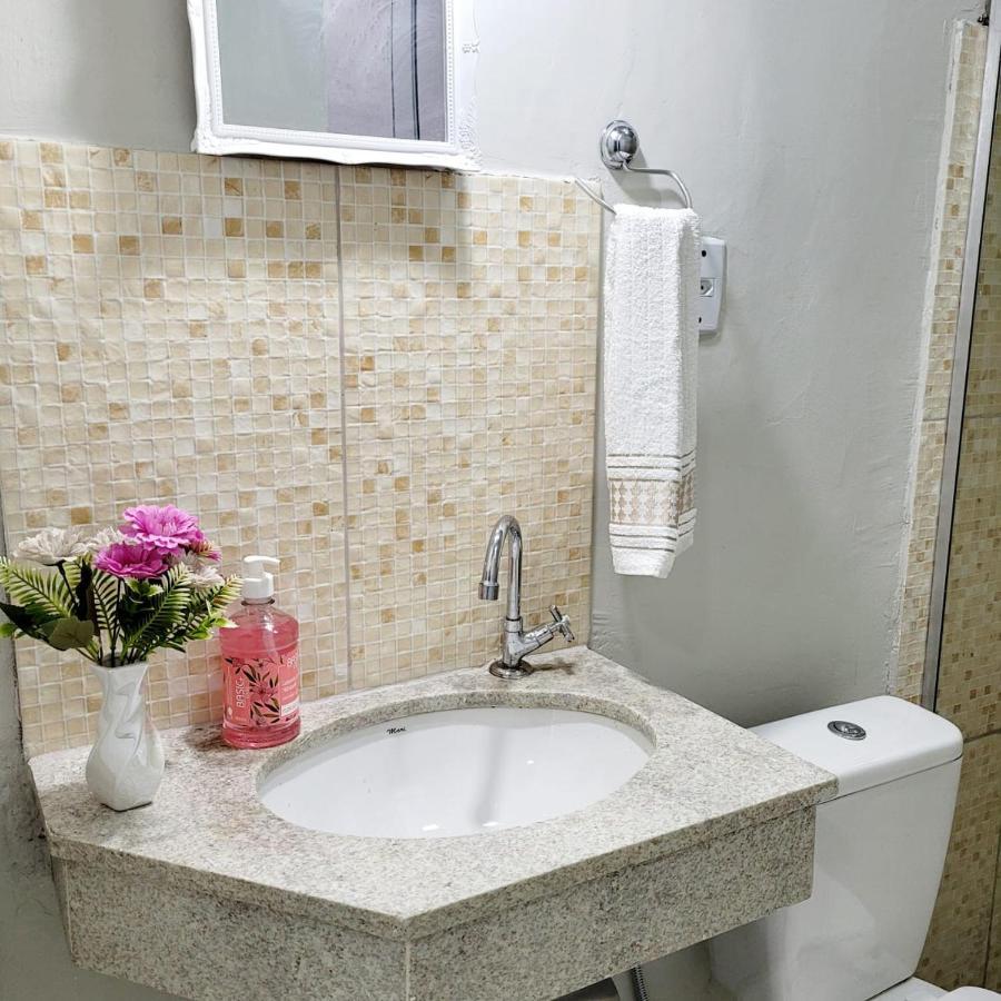 Sobrado 6 Amplo E Confortavel Em Condominio Corumba Luaran gambar