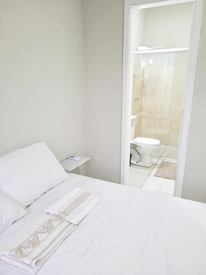 Sobrado 6 Amplo E Confortavel Em Condominio Corumba Luaran gambar