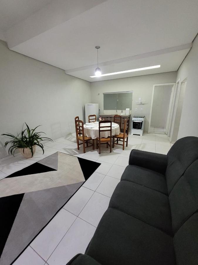 Sobrado 6 Amplo E Confortavel Em Condominio Corumba Luaran gambar