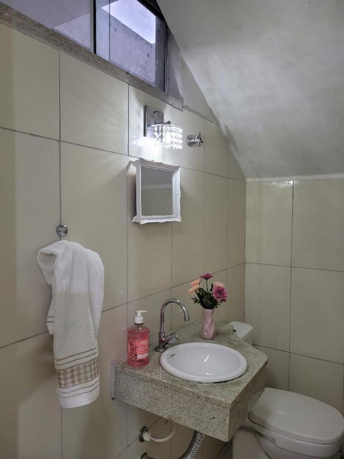 Sobrado 6 Amplo E Confortavel Em Condominio Corumba Luaran gambar
